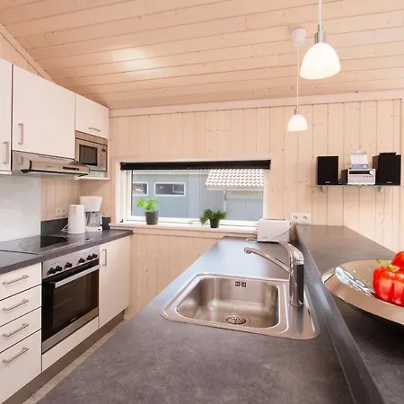 2 House B 43 Semesterbostad